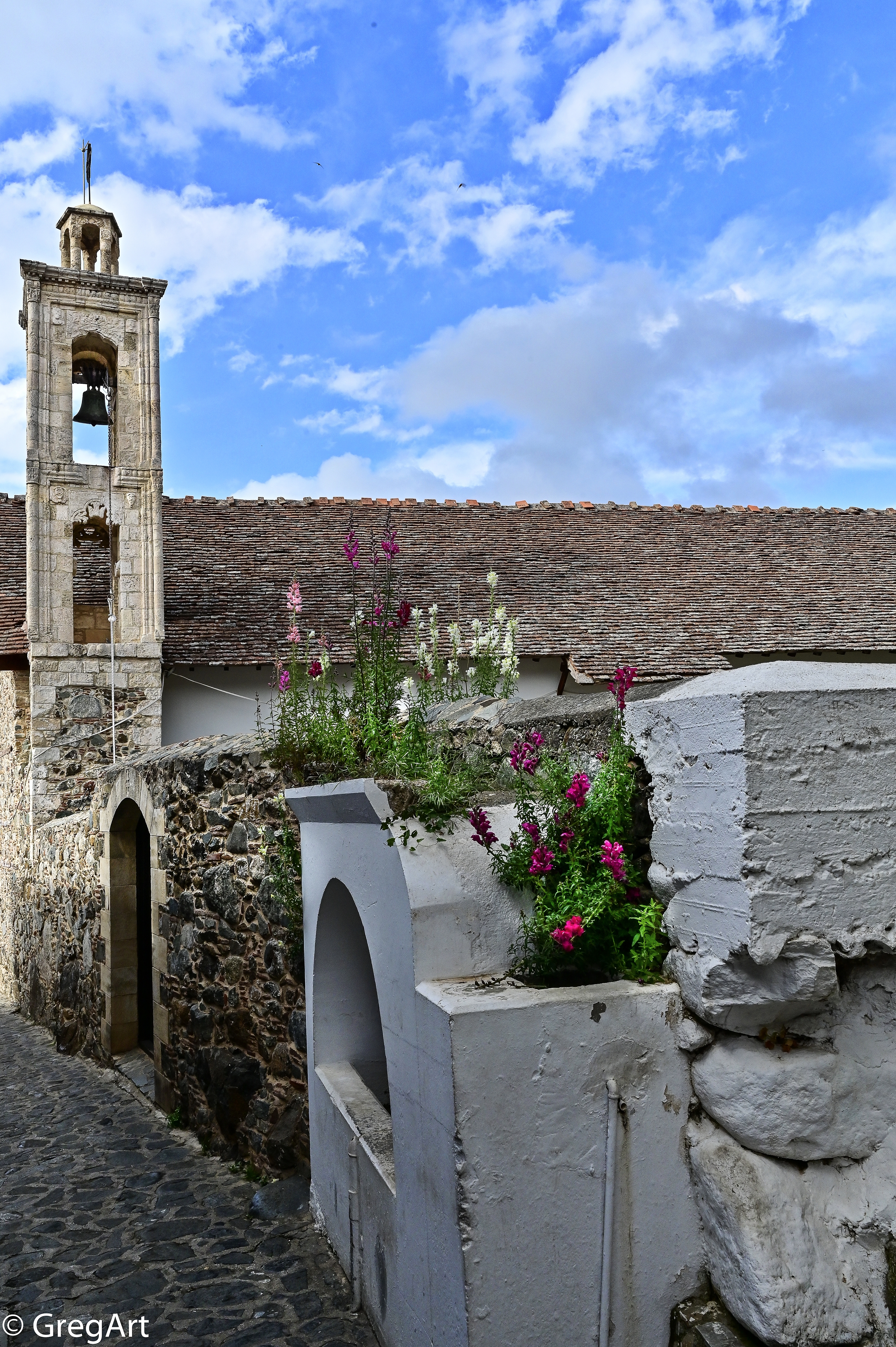 Χριστουγεννιάτικα φώτα στην Κακοπετριά
